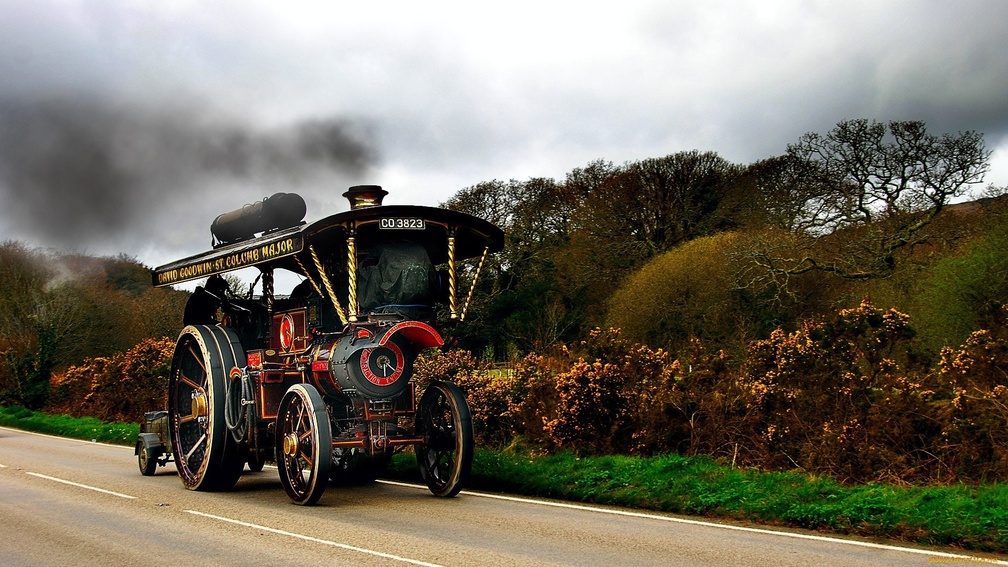 fantastic vintage steam tractor