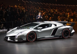  Lamborghini Veneno