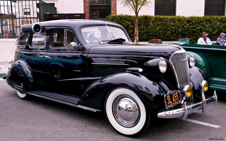 1937_chevrolet_master_deluxe_4_door_sedan