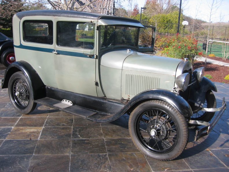 1928_ford_model_a_tudor_sedan.jpg