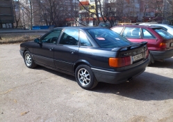 Audi 80 back