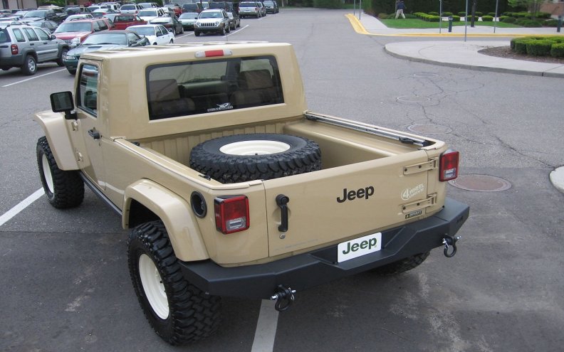 jeep_wrangler_jt_pick_up.jpg