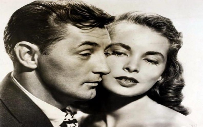 Robert Mitchum and Janet Leigh