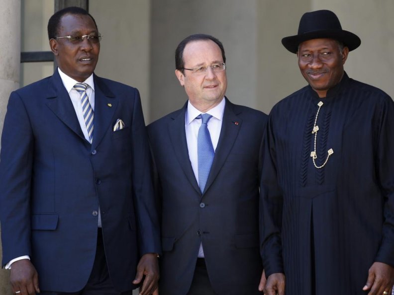Tchad President Idriss Deby Itno, French President Francois Hollande and Nigerian President Jonathan Goodluck