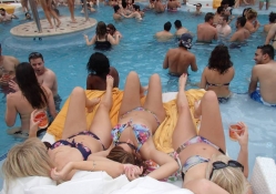 Vegas Pool Party