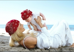 Pamela anderson and baby