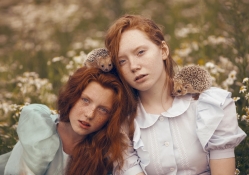 *** Redhead girls with hedgehogs ***