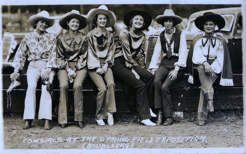 vintage_photo_of_springfield_cowgirls.jpg