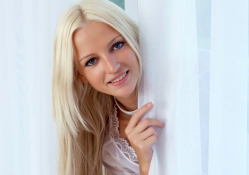 Blonde Model ~ Alysha