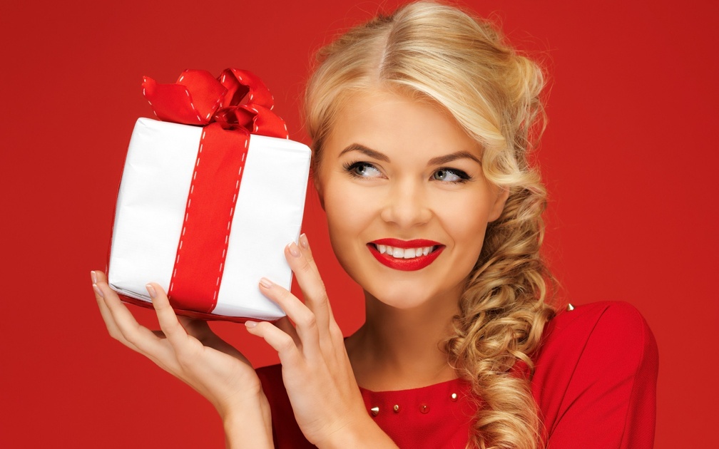 Girl Blonde With ㋡ Gift