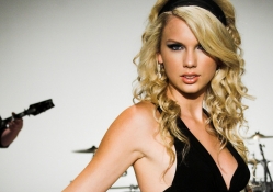 Taylor Swift 6