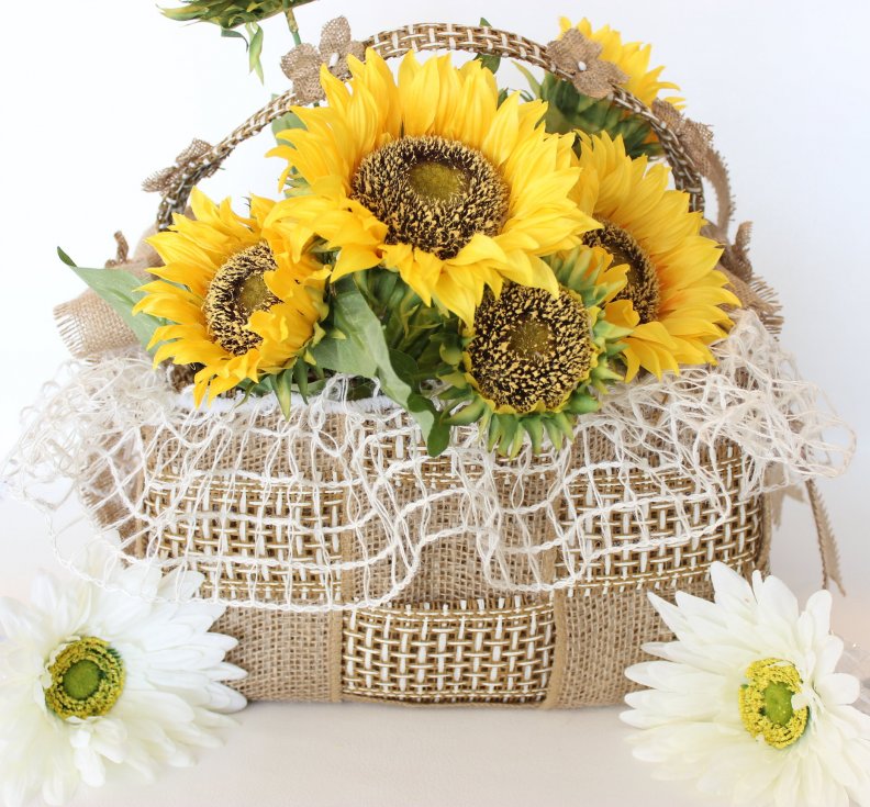 elegant_sunflower_basket.jpg
