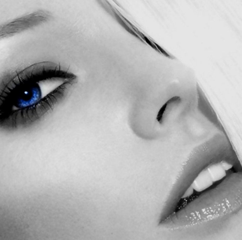 blue_eyes.jpg