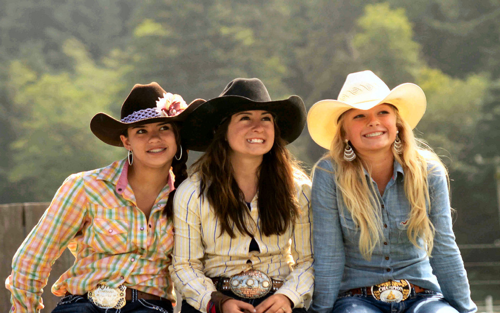 Cowgirl Trio