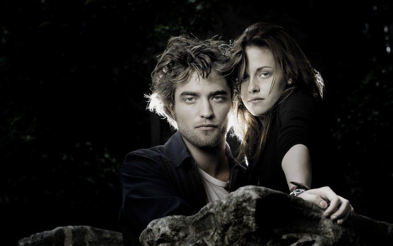 Robert Pattinson and Kristen Stewart