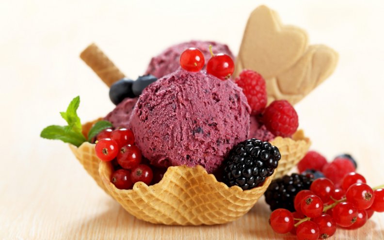berries_ice_cream.jpg