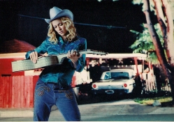 COWGIRL  SINGER