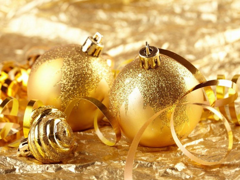 HAVE A GOLDEN CHRISTMAS