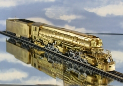 SP 2_8_8_4 brass steam locomotive collectible