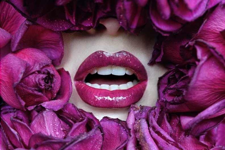purple_rose_lips.jpg