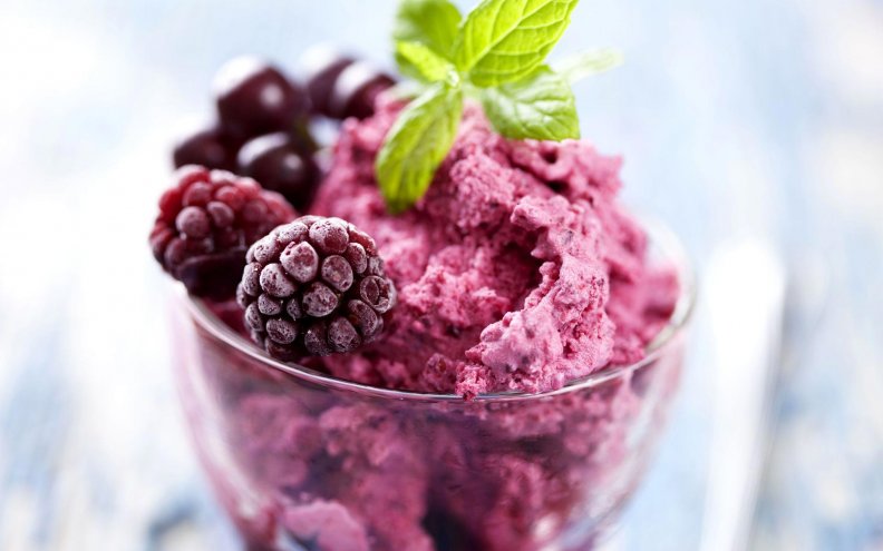 blackberry_ice_cream.jpg