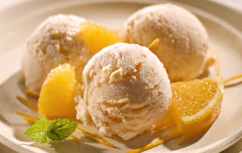 lemon_ice_cream_for_all_my_friends.jpg