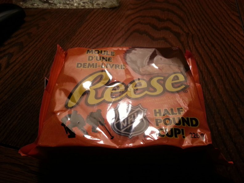 12_pound_reeses_cup.jpg