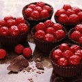 *** Chocolate cupcakes with raspberries ***