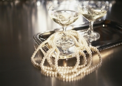 *** Champagne and pearls ***
