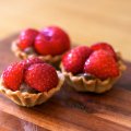 Strawberries and chocolate mini_tarts