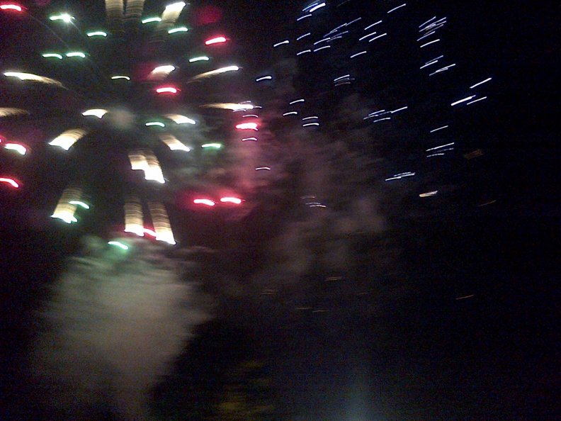 fireworks_at_rochester_castle.jpg