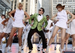 Gangnam Style live 2