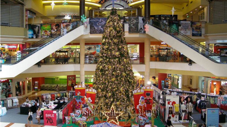 Crowded Christmas Mall