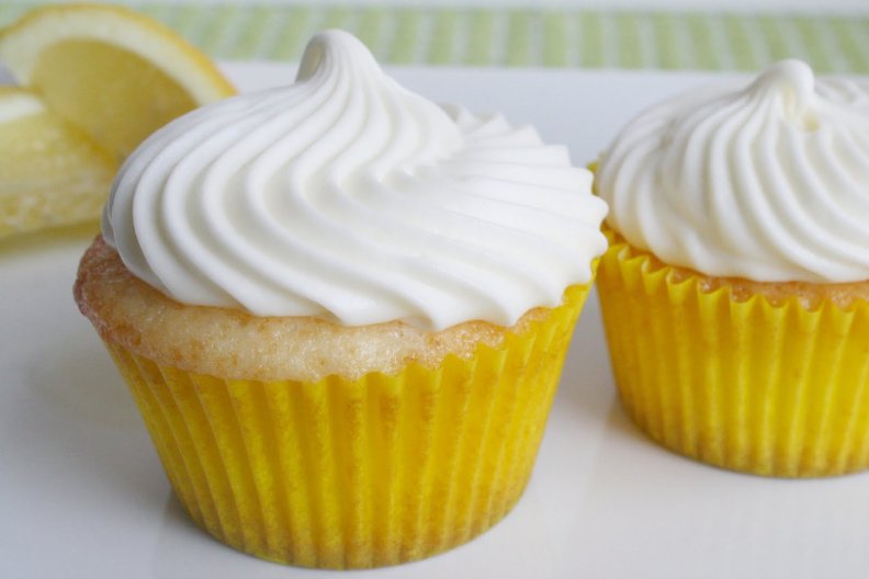 lemon_cupcakes.jpg