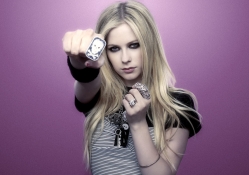 Avril Lavigne _ Skull