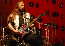 Guitarist from Slayer