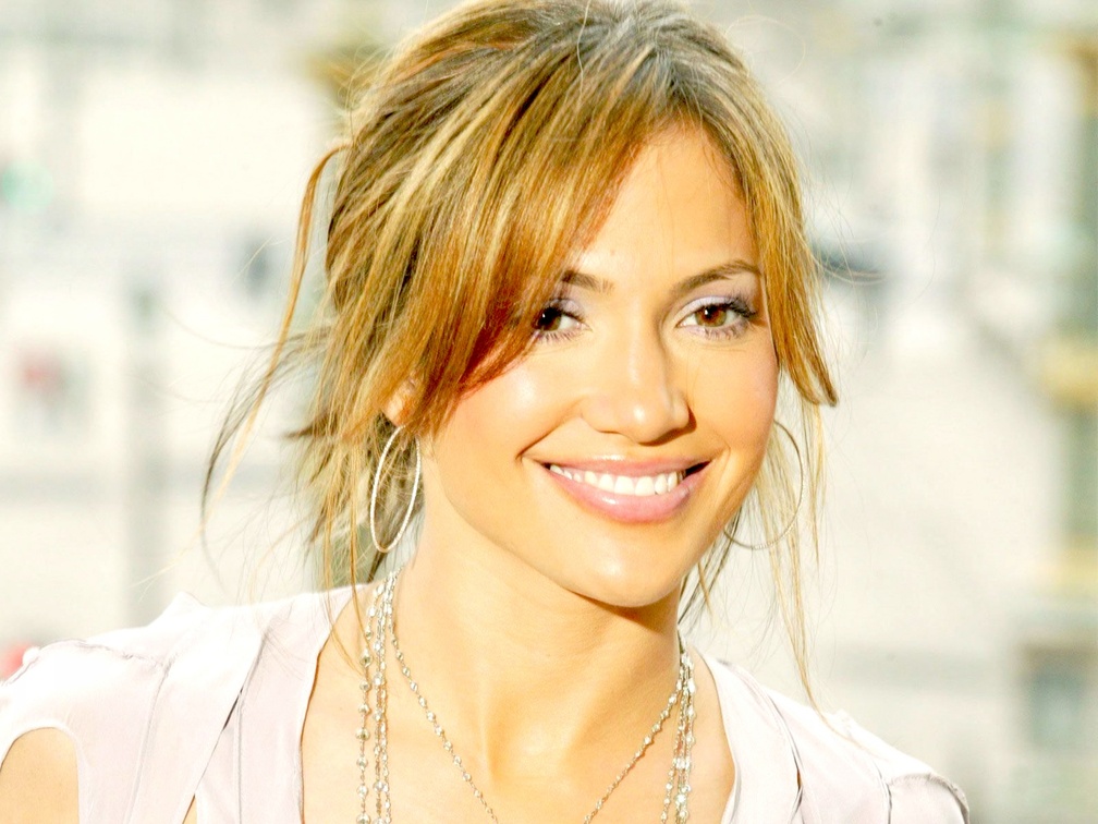 beautiful Jennifer Lopez
