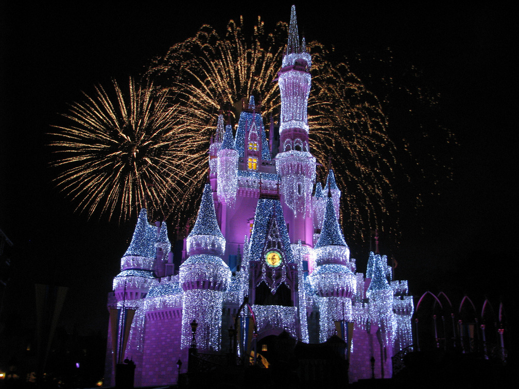 CASTLE ICE FIRE WORKS
