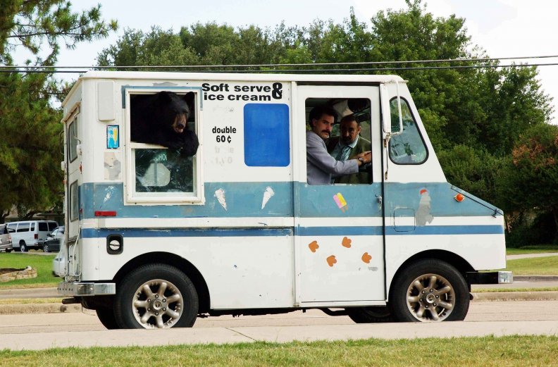 borats_ice_cream_truck.jpg