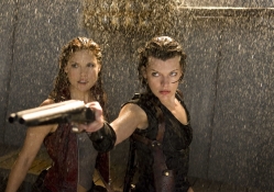 Resident Evil :Afterlife _ Ali Larter &amp; Milla Jovovich