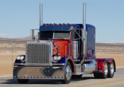 Optimus Prime Truck, Transformers