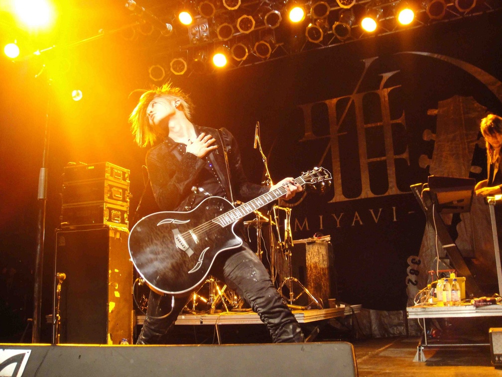 Miyavi in concert
